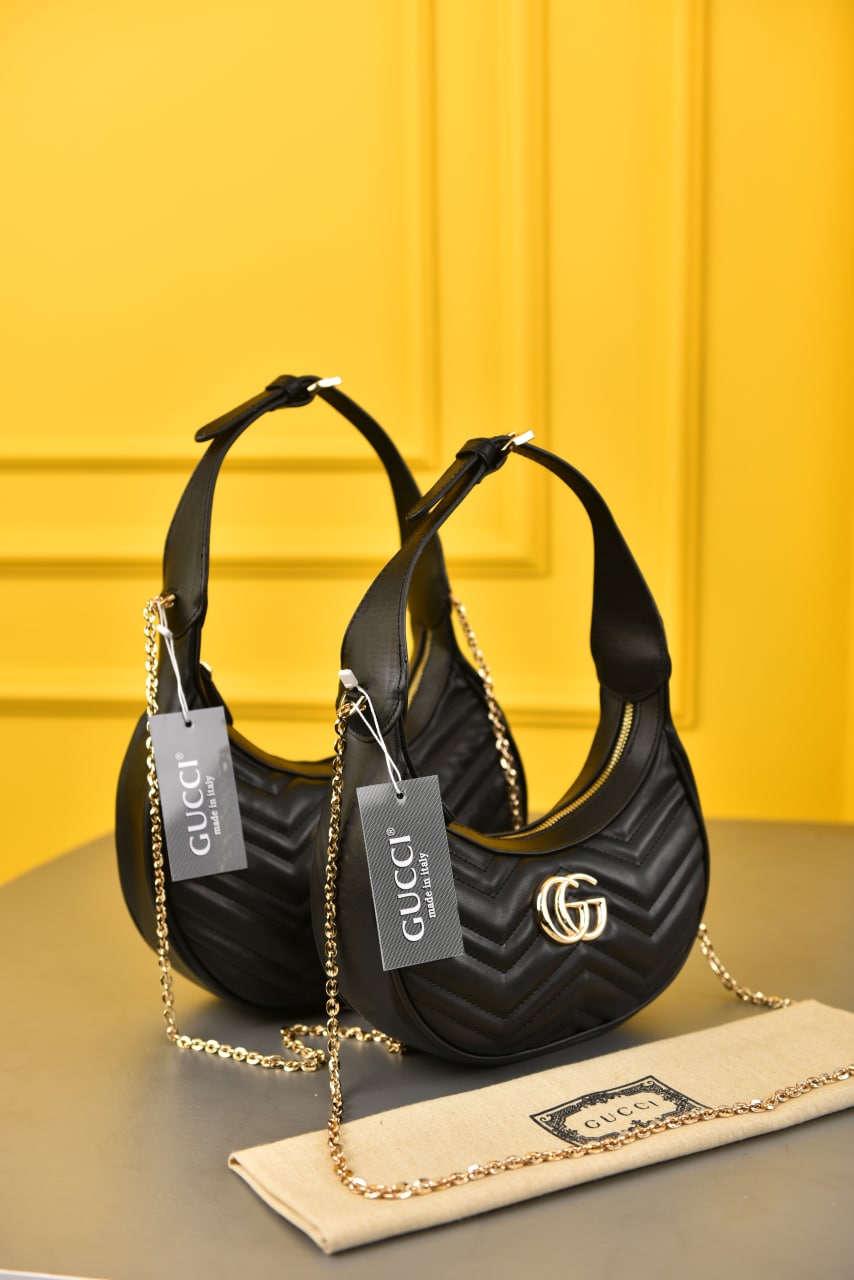 GG - Marmont Half Shaped Mini Bag