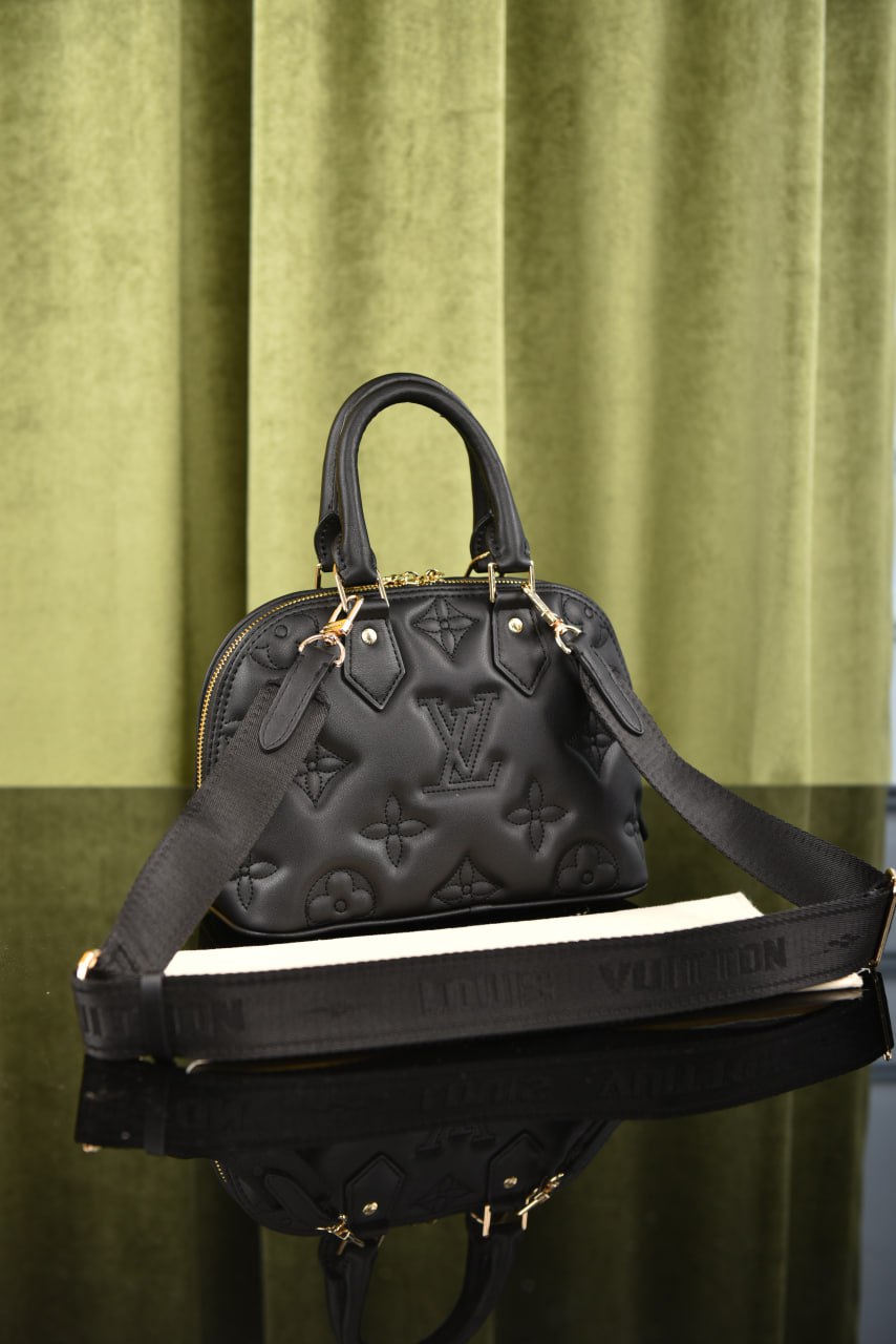 LVS - Alma BB Black Bag