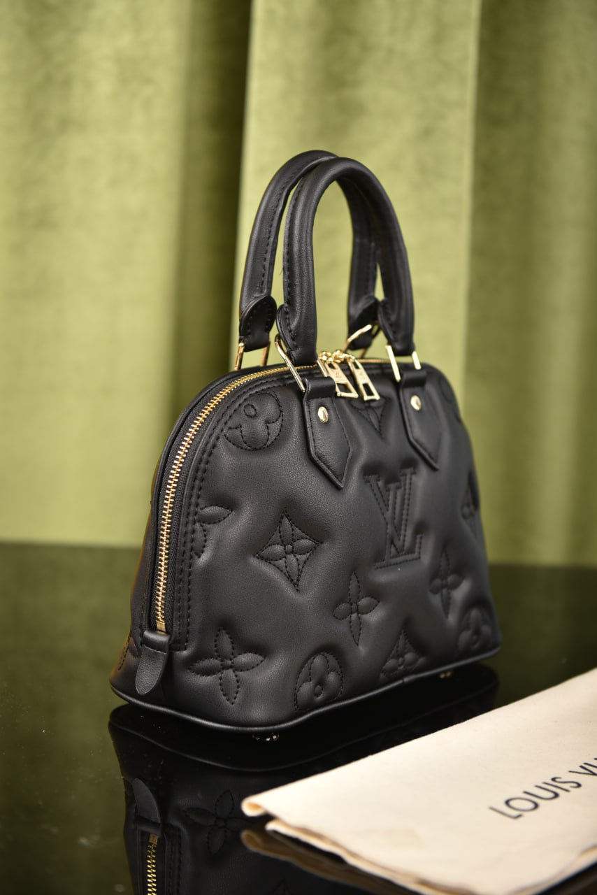 LVS - Alma BB Black Bag