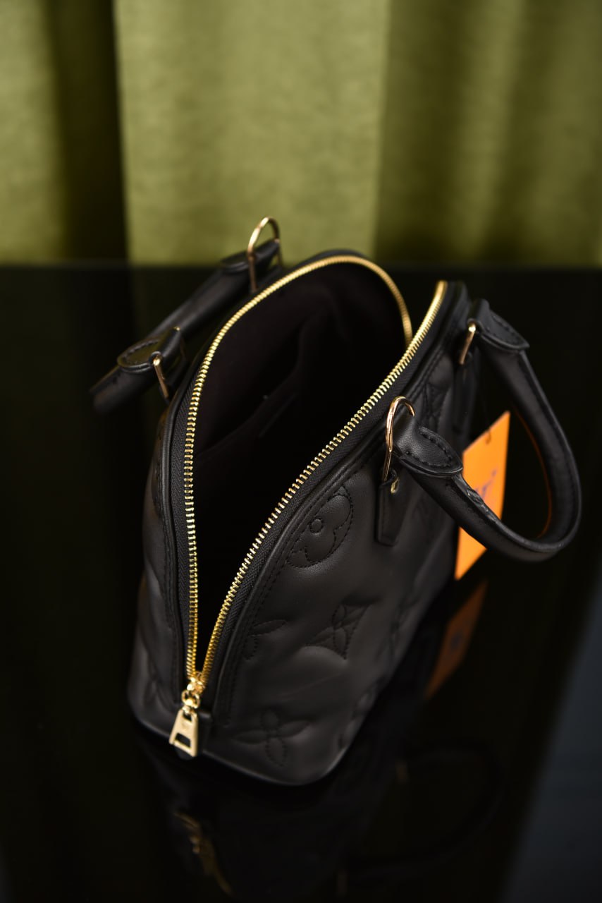 LVS - Alma BB Black Bag
